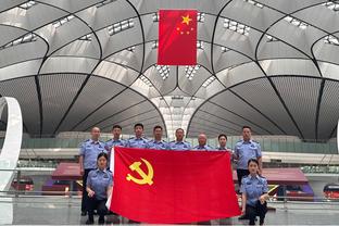 新加坡男足抵达天津，备战中国男足